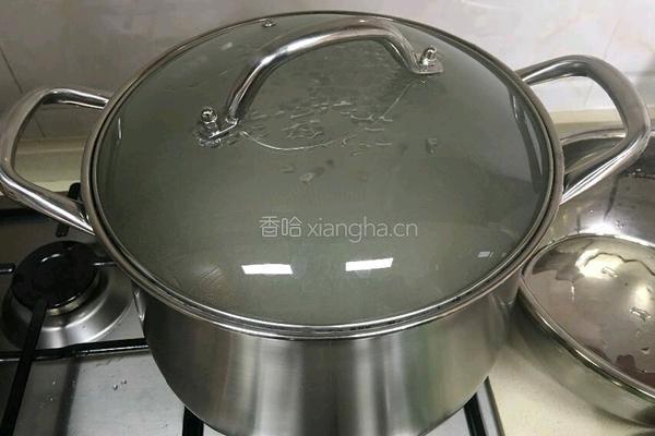 筒子骨汤煮黑鱼片的做法图解7