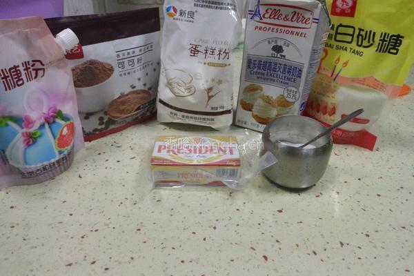 可可奶油曲奇饼干的做法图解1
