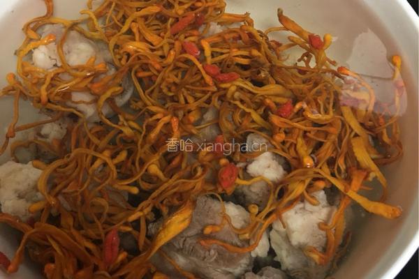 虫草花大骨汤的做法图解6