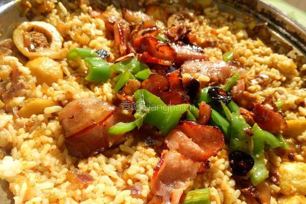 咖喱鱼丸腊肉饭的做法图解4
