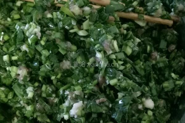 韭菜肉饺子的做法图解3