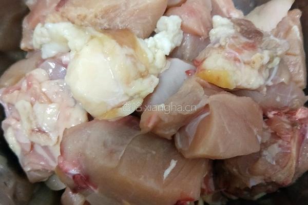 鸡肉炖土豆干的做法图解2