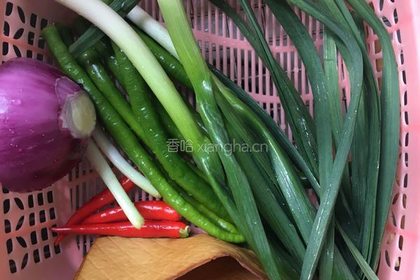 回锅肉的做法图解1