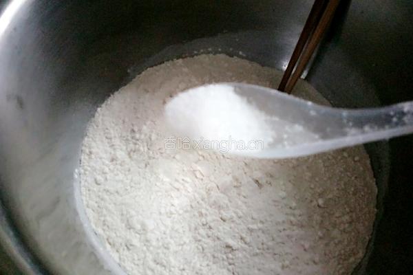 冬至之羊肉胡萝卜饺子的做法图解1