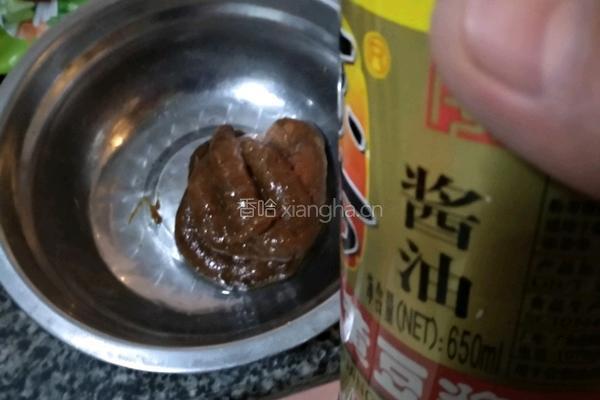 电饭锅酱猪蹄的做法图解6