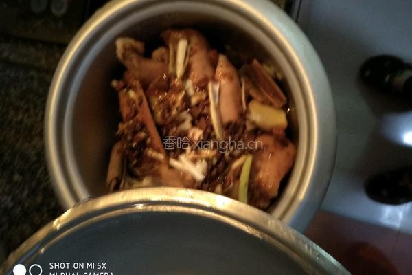 电饭锅酱猪蹄的做法图解13