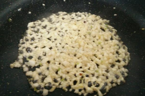 蒜蓉粉丝蒸虾的做法图解6