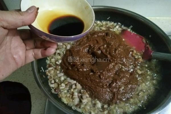 自制香菇肉末酱的做法图解10