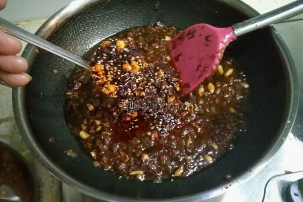 自制香菇肉末酱的做法图解13