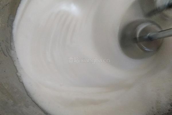 电饭煲制作蛋糕胚步骤的做法图解4