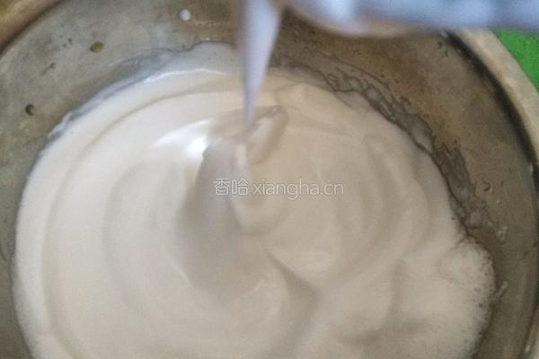 电饭煲制作蛋糕胚步骤的做法图解5