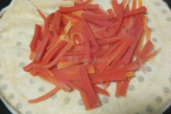 胡萝卜煎饼的做法图解1