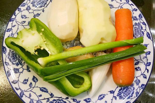 鲁菜大师孔府菜蒋家菜爆炒八丝的做法图解1