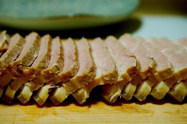 青蒜回锅肉的做法图解3