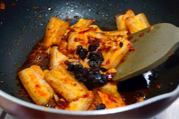 青蒜回锅肉的做法图解7