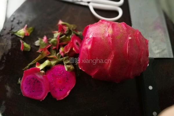 火龙果皮蛋卷的做法图解4