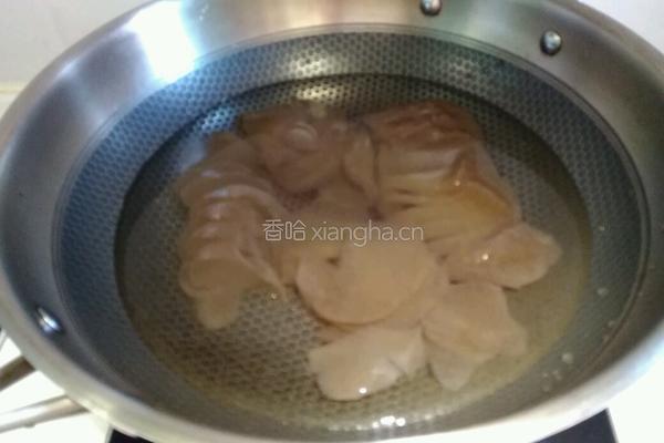 火锅底料烧魔芋的做法图解1