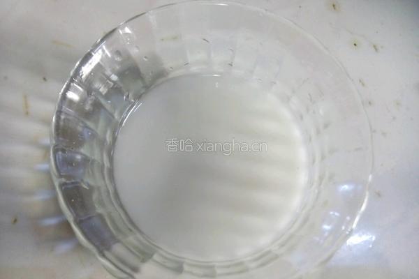 酸辣手撕包菜的做法图解1