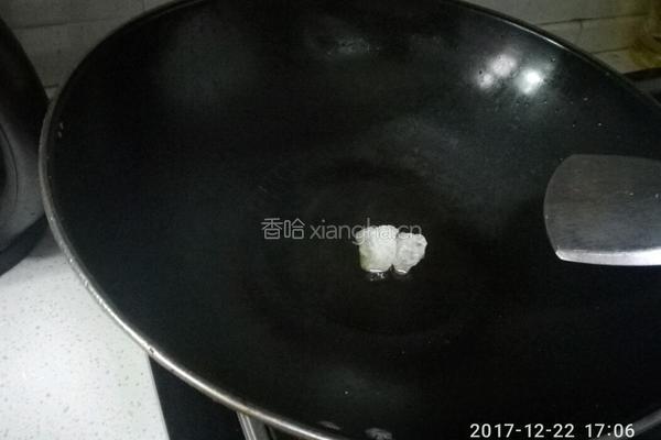 红烧酸辣猪肠的做法图解4