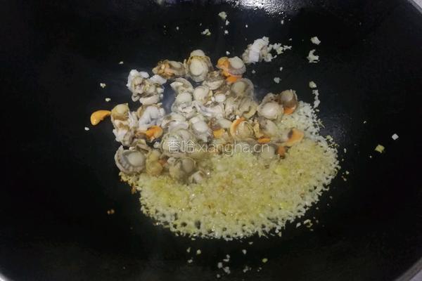 蒜蓉香辣扇贝肉的做法图解6