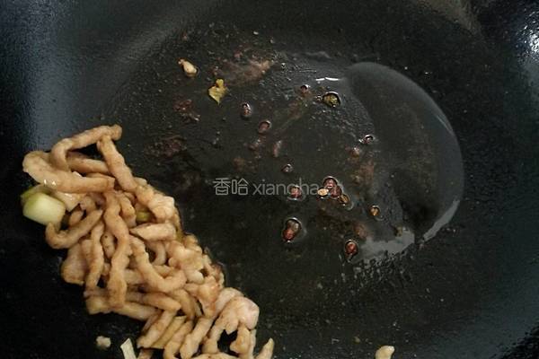酸菜肉丝米线的做法图解3