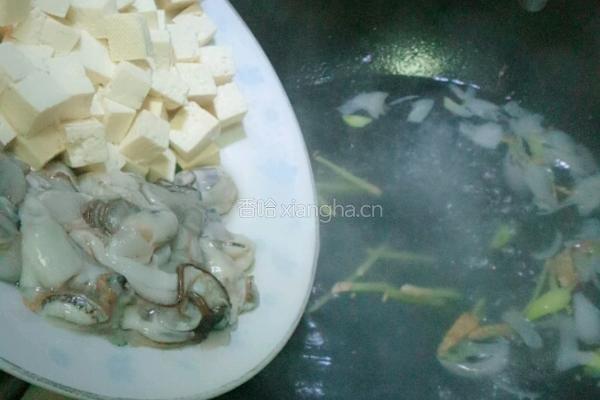 海蛎子豆腐茼蒿汤的做法图解4
