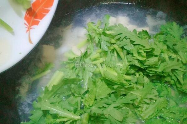 海蛎子豆腐茼蒿汤的做法图解5