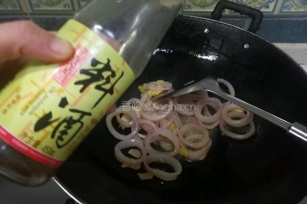 洋葱鱿鱼圈的做法图解7