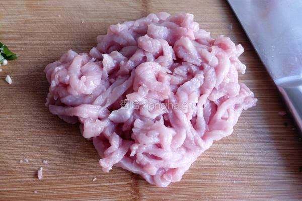 鱼香肉丝的做法图解1