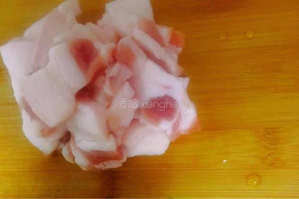 五花肉炒花菜的做法图解2