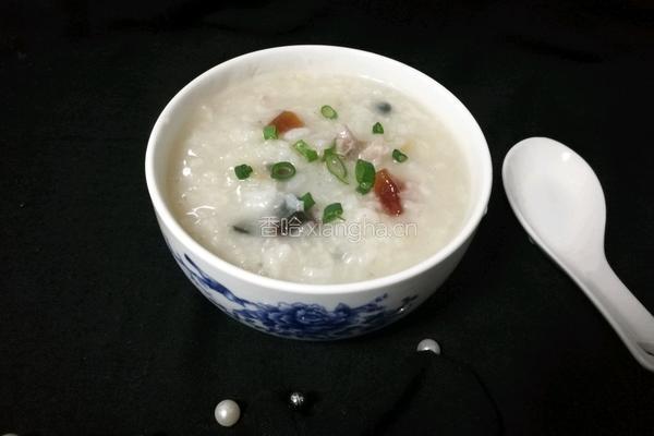 皮蛋瘦肉粥的做法图解1