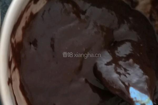 8萨瓦林巧克力戚风蛋糕的做法图解3