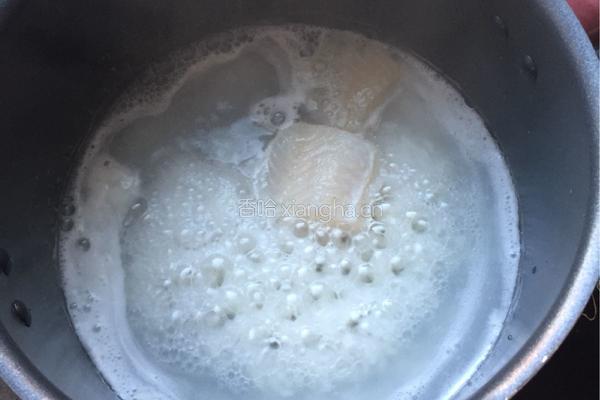 番茄龙利鱼宝宝米粥的做法图解3
