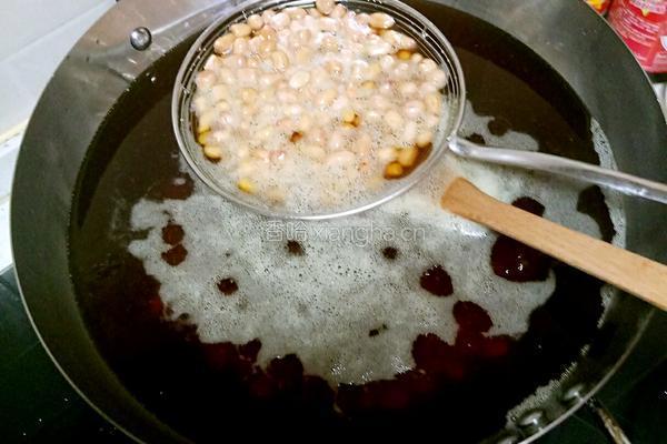鲁菜大师蔣家菜秘制香辣花生芝麻油的做法图解2