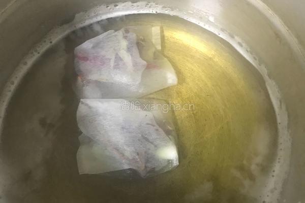 卤牛肉的做法图解6
