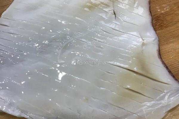青椒炒鱿鱼的做法图解4