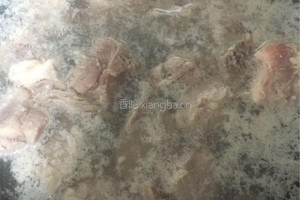 腐乳板栗烧排骨的做法图解6