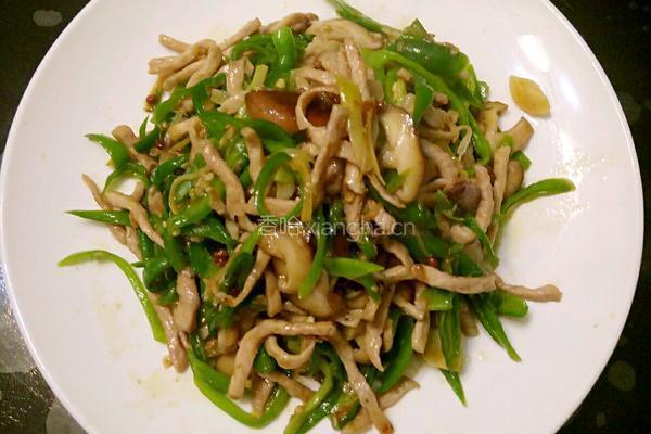 鲁菜大师蒋家菜尖椒香辣肉丝的做法图解4
