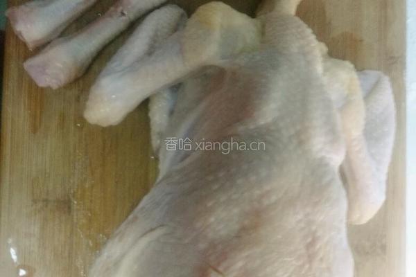 电饭锅椒盐鸡的做法图解1