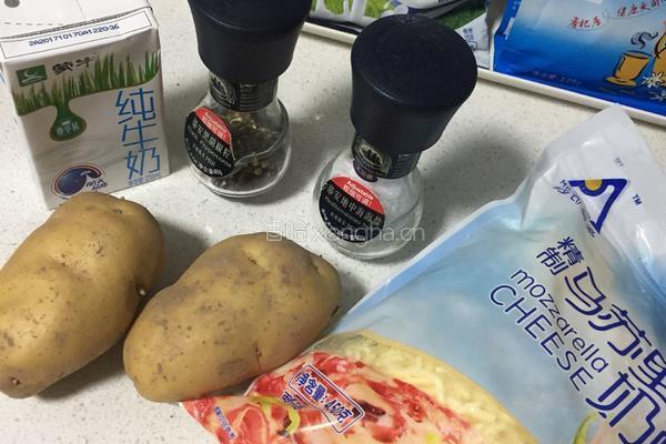 奶香土豆泥的做法图解1