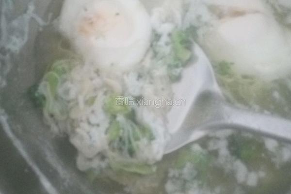 西兰花虾米鸡蛋面的做法图解7