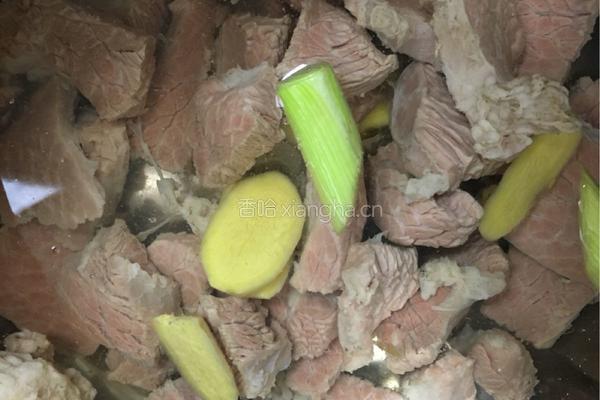 牛肉萝卜汤的做法图解7