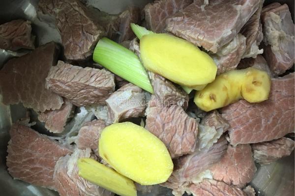牛肉萝卜汤的做法图解6