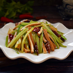芹菜炒香干的做法[图]