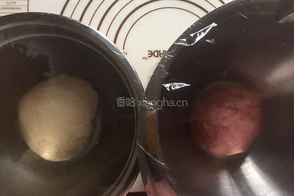 双色水立方吐司面包的做法图解4