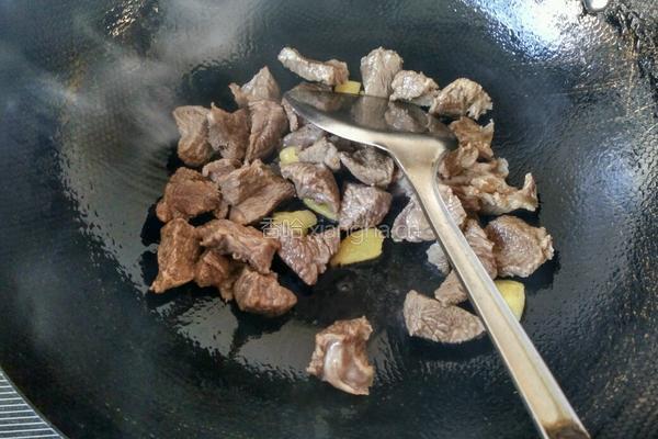 番茄萝卜炖牛肉的做法图解13