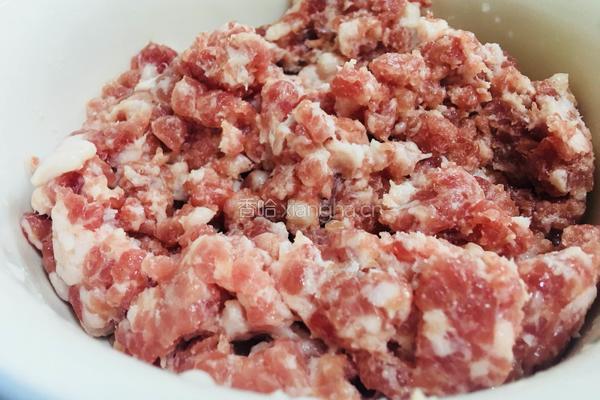 马蹄蒸肉饼的做法图解3