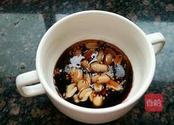 凉拌花蛤面的做法图解3