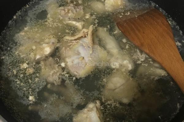 竹荪煲老母鸡汤的做法图解1