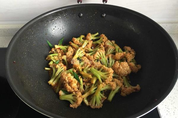 老干妈炒有机菜花的做法图解7